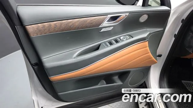 Genesis GV80 — Фото автомобиля 13