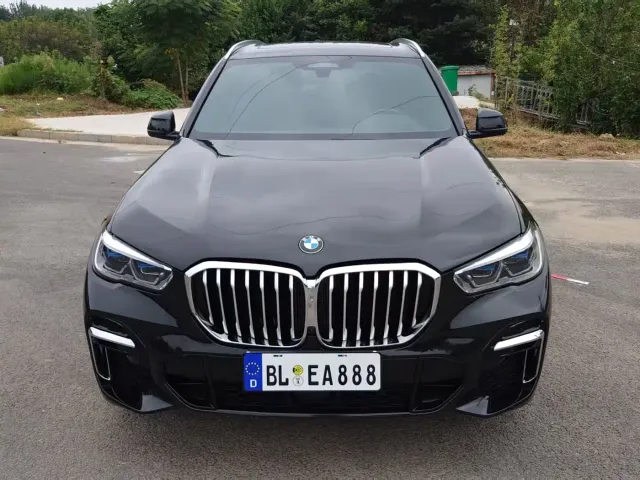 BMW X5 — Фото автомобиля 2