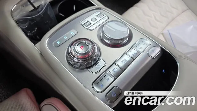 Genesis G90 — Фото автомобиля 9