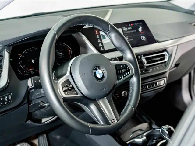BMW 2 Series — Фото автомобиля 10