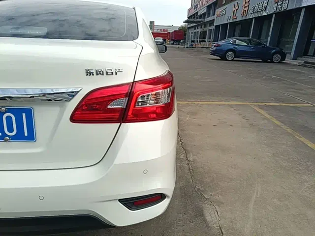 Nissan Sylphy — Фото автомобиля 7