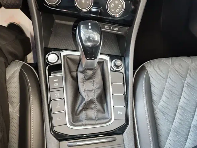 Volkswagen Sagitar — Фото автомобиля 13
