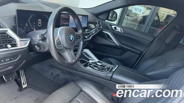 BMW X6 xDrive40i M Sport — Фото автомобиля 11