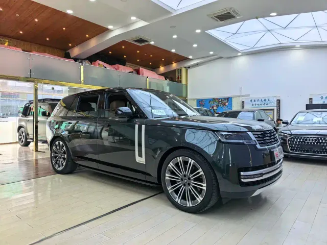 Land Rover Range Rover — Фото автомобиля 3