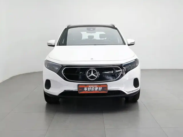 Mercedes-Benz EQA — Фото автомобиля 3