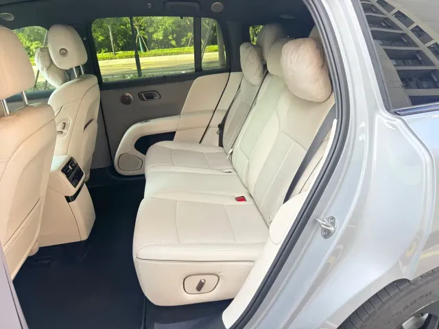 Li Auto i6 — Фото автомобиля 5