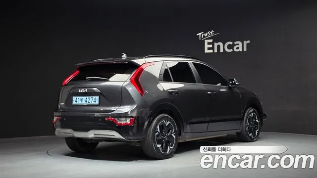 Kia Niro — Фото автомобиля 2