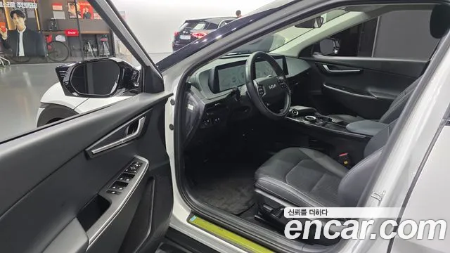 Kia EV6 — Фото автомобиля 10