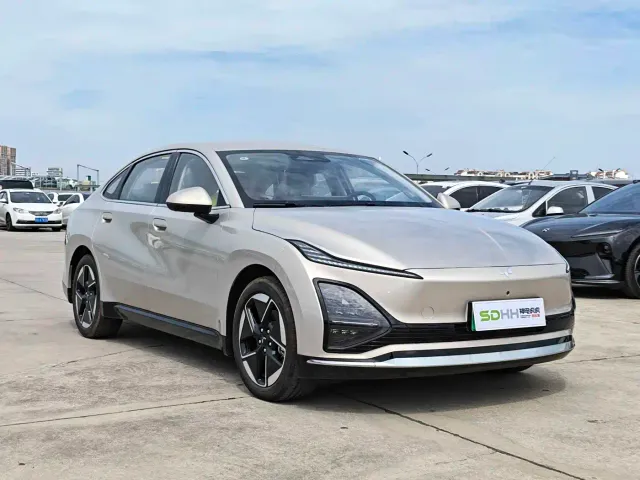 Wuling Starlight — Фото автомобиля 3