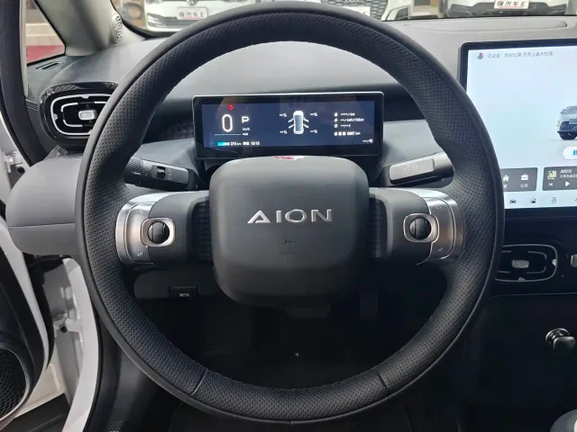 GAC Aion UT — Фото автомобиля 9