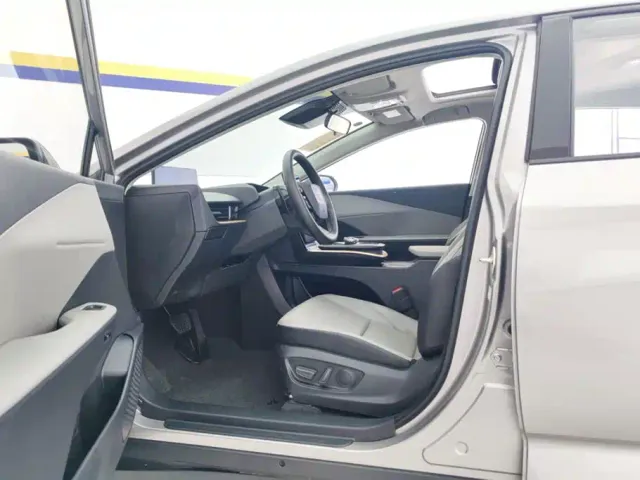 Toyota bZ3 — Фото автомобиля 9