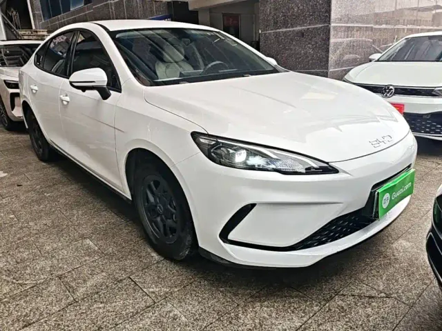 BYD Seal 05 DM-i — Фото автомобиля 3