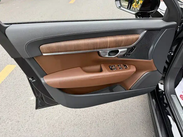 Volvo S90 — Фото автомобиля 6