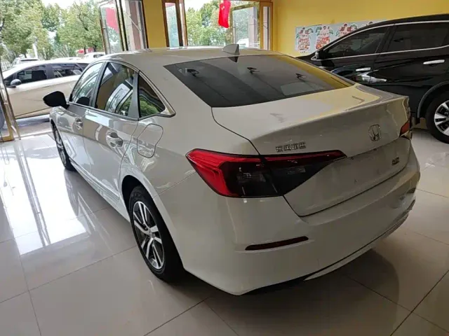 Honda Civic — Фото автомобиля 4