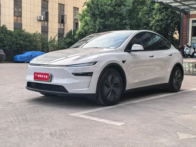 Фотография автомобиля — Tesla Model Y