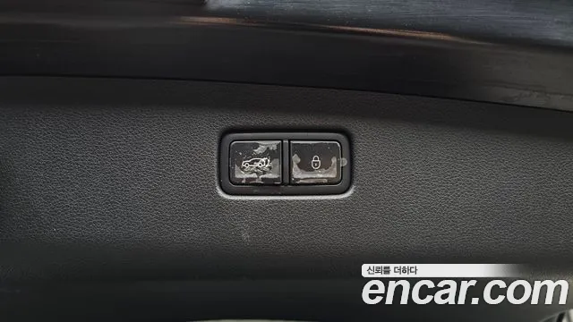Genesis GV70 — Фото автомобиля 22