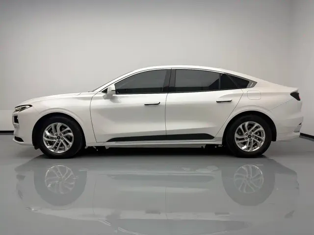 Ford Mondeo — Фото автомобиля 7