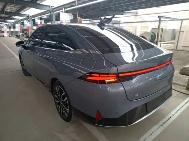 Xpeng P5 — Фото автомобиля 4