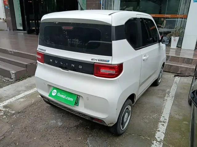 Wuling Hongguang Mini EV — Фото автомобиля 6