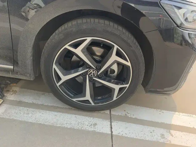 Volkswagen Passat — Фото автомобиля 6