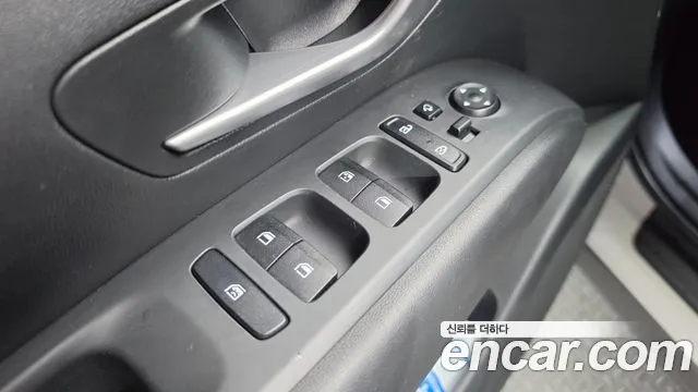 Hyundai Tucson Tucson (NX4) Бензин 1.6 турбо 2WD — Фото автомобиля 4