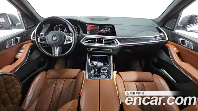 BMW X7 — Фото автомобиля 7