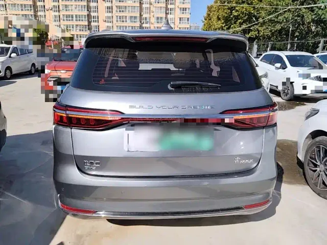 BYD Song MAX — Фото автомобиля 5