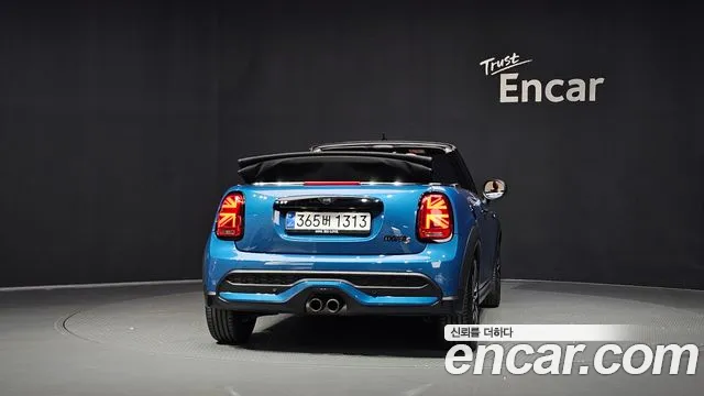 MINI Cooper Convertible — Фото автомобиля 4