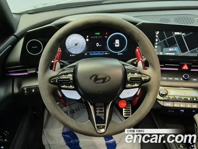 Hyundai AVANTE — Фото автомобиля 3