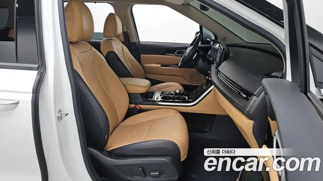 Kia Carnival Generation 4 — Фото автомобиля 17