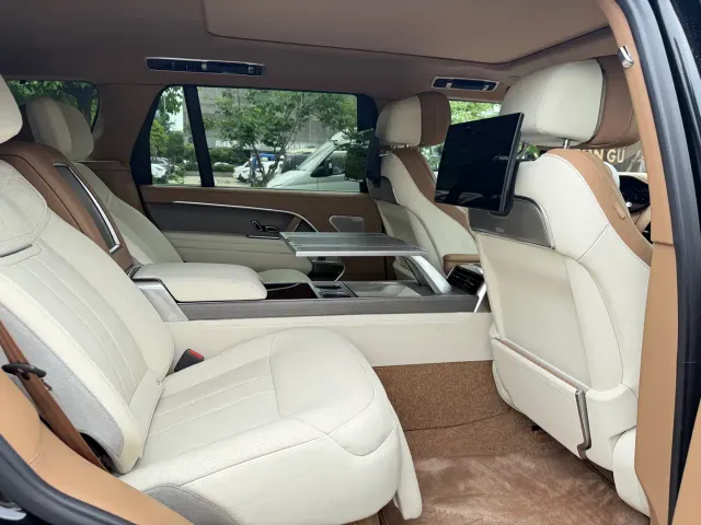 Land Rover Range Rover — Фото автомобиля 12