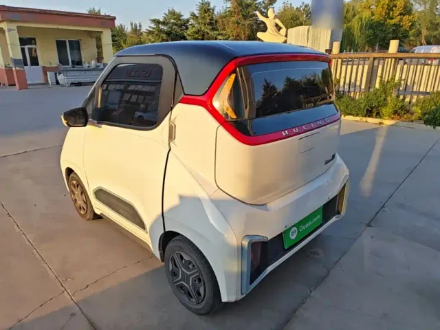 Wuling NanoEV — Фото автомобиля 4
