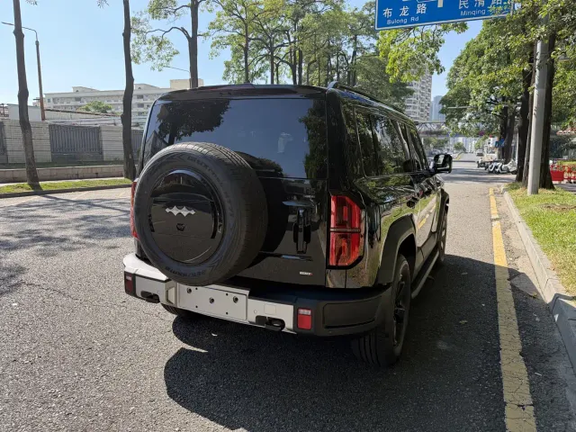BYD FangChengBao Leopard 5 — Фото автомобиля 9