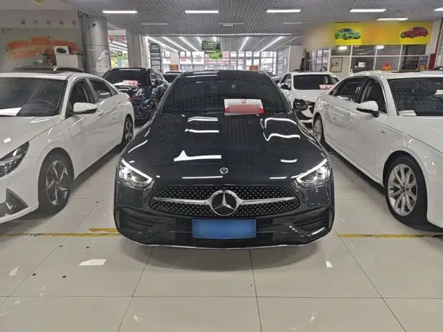 Mercedes-Benz C-Class — Фото автомобиля 2
