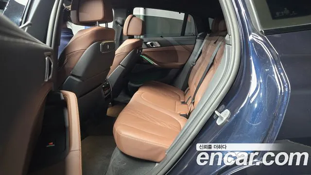 BMW X6 xDrive40i M Sport — Фото автомобиля 12