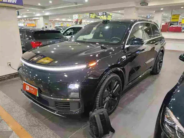 Фотография автомобиля — Li Auto L8