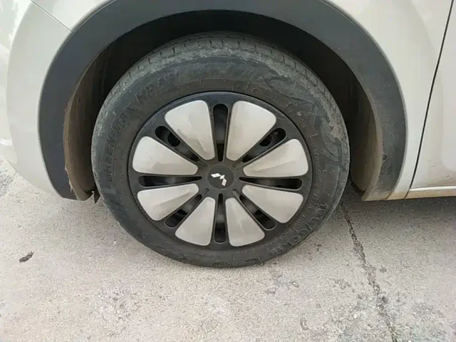 Wuling Bingo — Фото автомобиля 22