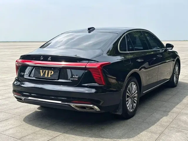 Hongqi H5 — Фото автомобиля 7