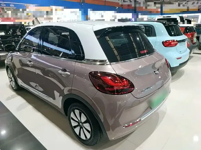 Wuling Bingo — Фото автомобиля 4