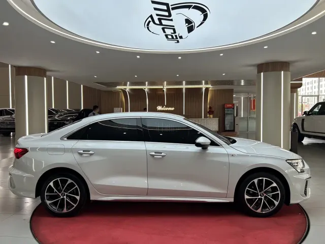 Audi A3 — Фото автомобиля 4