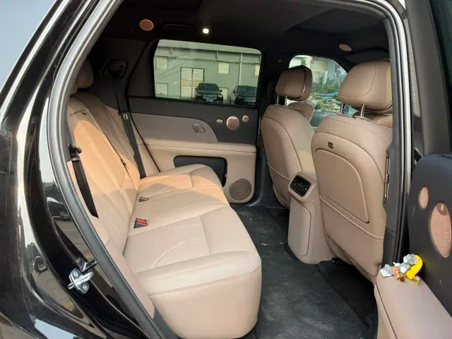 IM Motors LS8 — Фото автомобиля 18