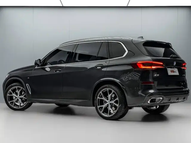 BMW X5 — Фото автомобиля 5