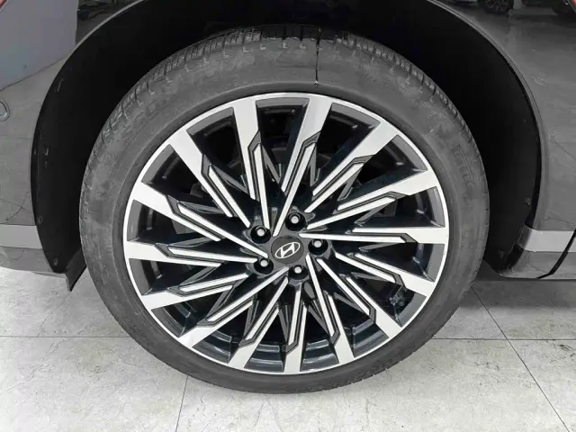 Hyundai Santa Fe — Фото автомобиля 27