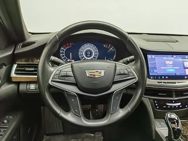 Cadillac CT6 — Фото автомобиля 11
