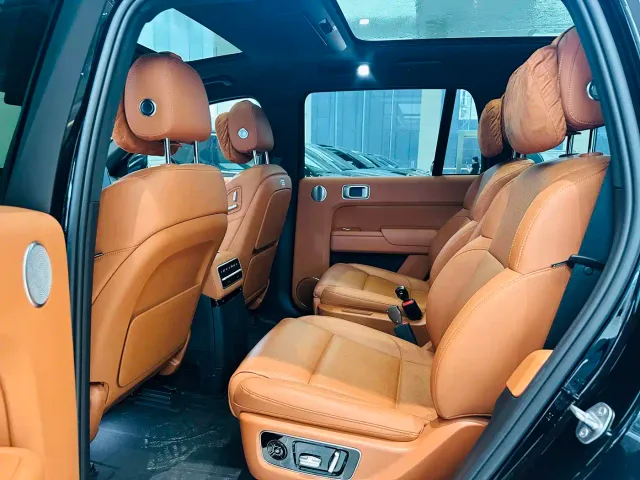 Li Auto L9 — Фото автомобиля 6