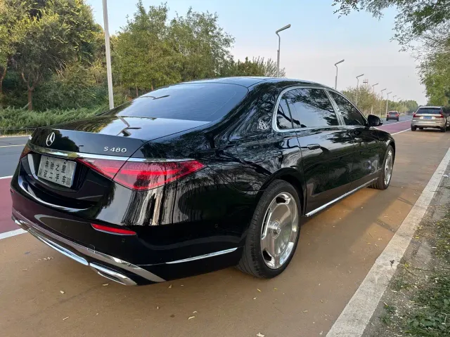 Mercedes-Benz Maybach S-Class — Фото автомобиля 17