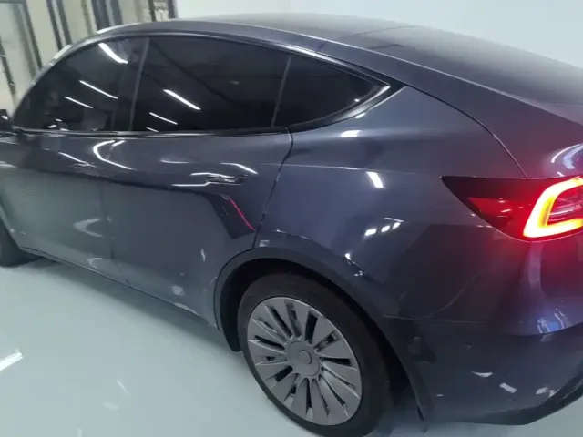 Tesla Model Y — Фото автомобиля 4