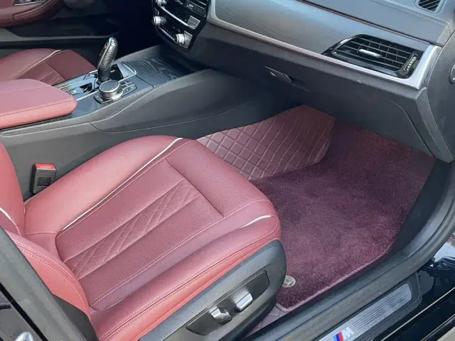 BMW 5 Series — Фото автомобиля 12