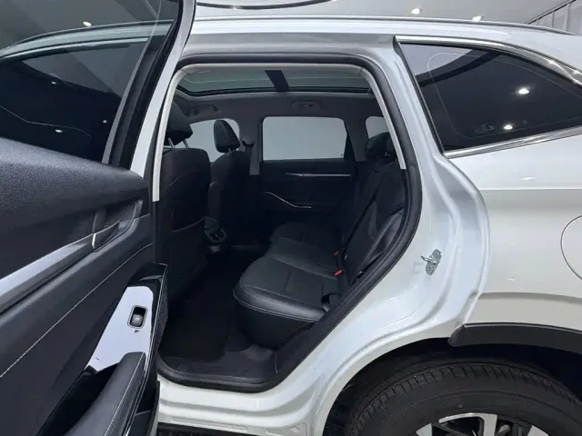 Haval H6 — Фото автомобиля 11