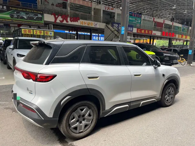 BYD Yuan UP — Фото автомобиля 7